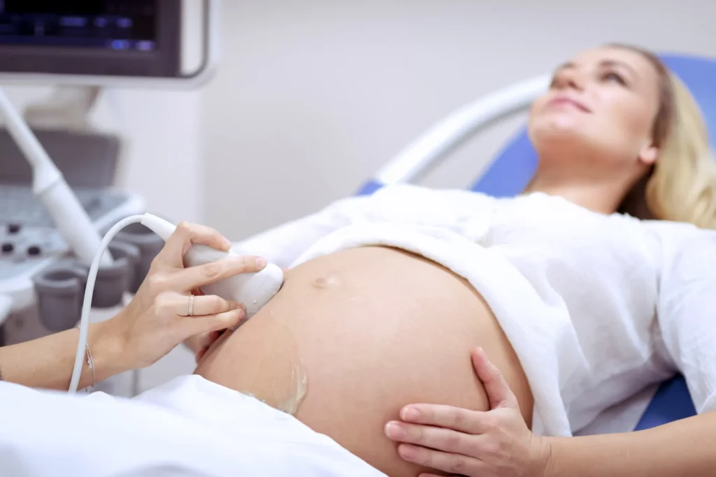 pregnant woman on ultrasound 2021 08 26 18 27 01 utc